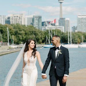 Meet your Posher, Parisa